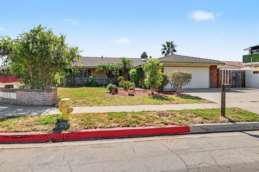 1661 Oak Hill Dr., Escondido, CA 92027 - #2