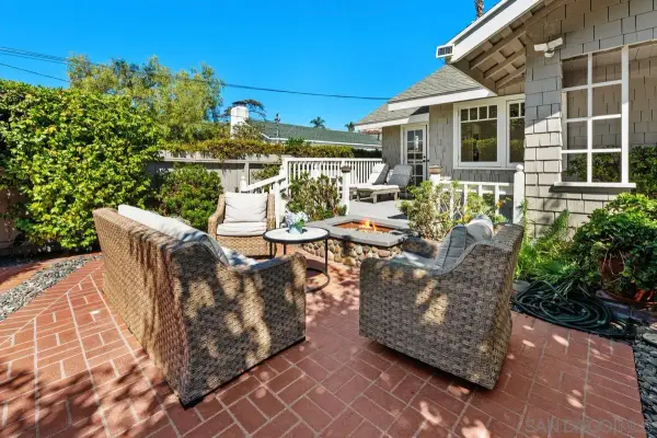 7847-49 Exchange Place, La Jolla, CA 92037