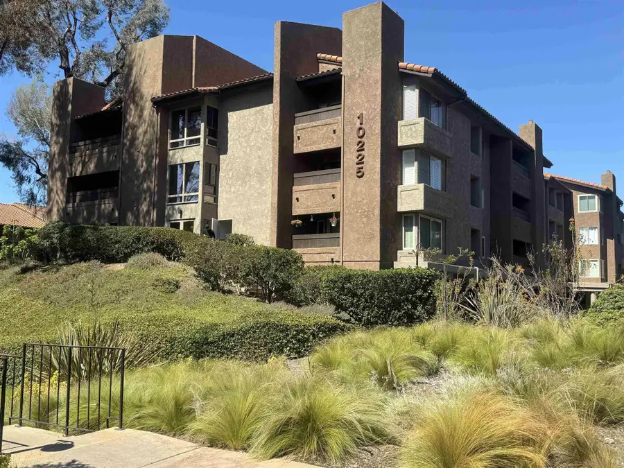 10225 Caminito Cuervo #140, San Diego, CA 92108 - #2