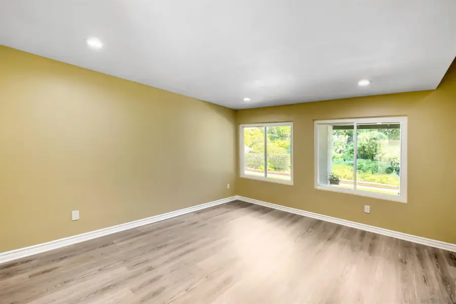 5095 La Cuenta Dr, San Diego, CA 92124 - #2