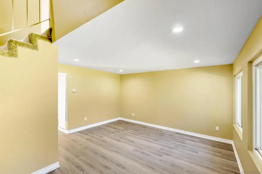 5095 La Cuenta Dr, San Diego, CA 92124 - #3