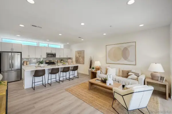 2250 Calle Chanate, San Diego, CA 92139
