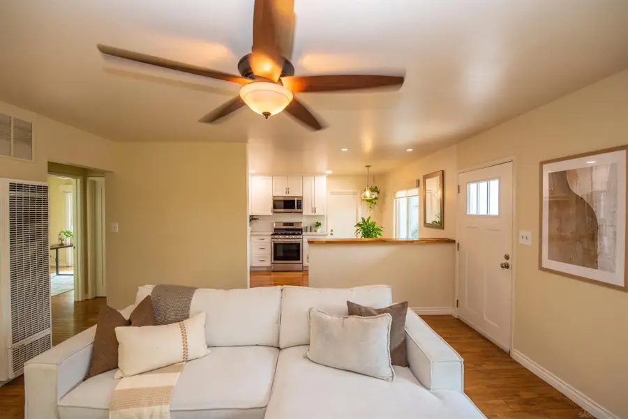 4612 Kleefeld, San Diego, CA 92117 - #2