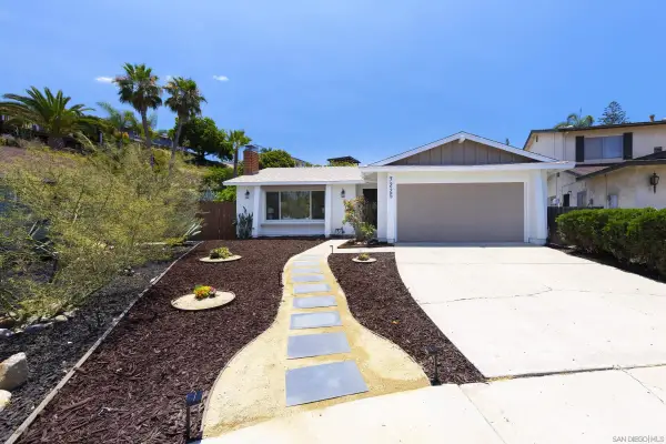 7225 Laura Ct, San Diego, CA 92120