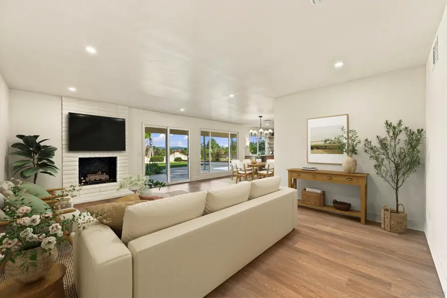 12602 Senda Acantilada, San Diego, CA 92128 - #3