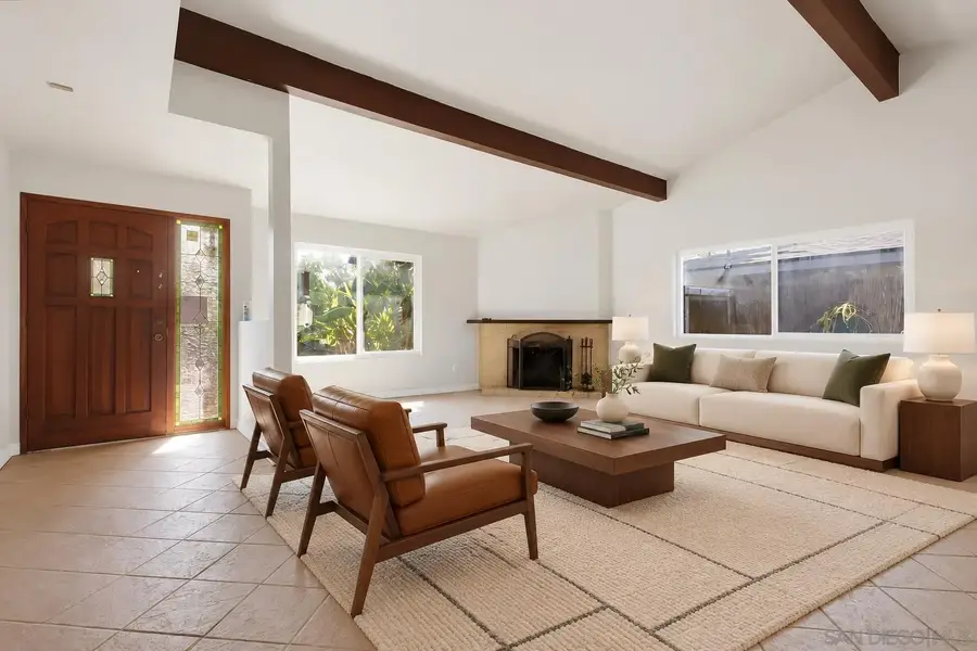 2190 Greenbrier Drive, Oceanside, CA 92054 - #3