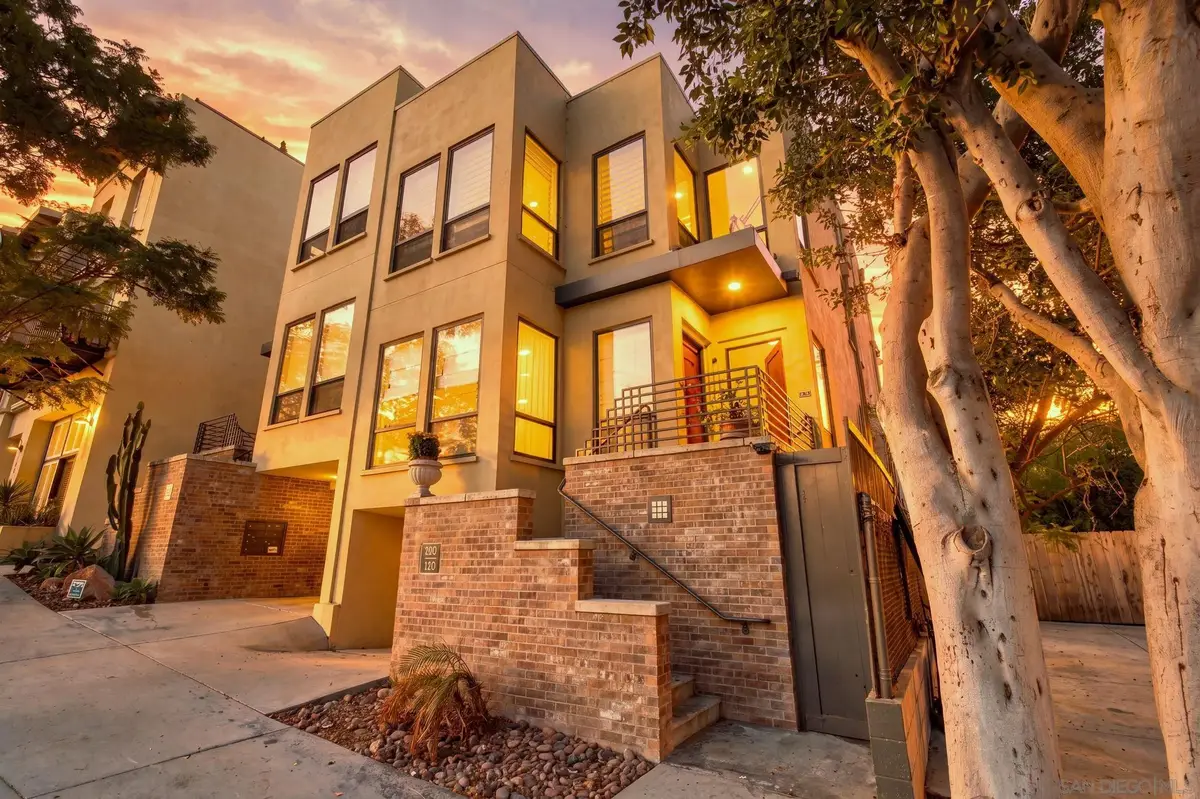 1527 9th Ave, San Diego, CA 92101 - #1