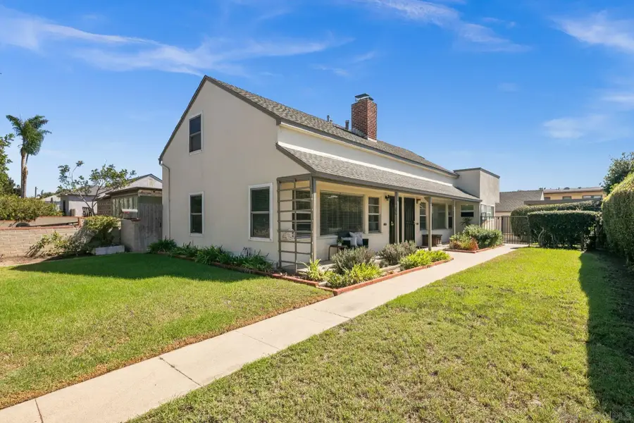 827-829 Law, San Diego, CA 92109 - #3