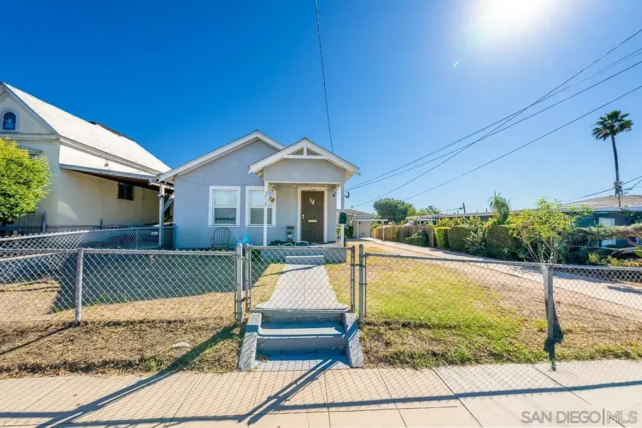 3719-21 Clinton St, San Diego, CA 92113 - #2