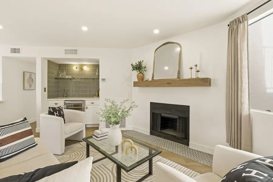 1263 Robinson #13, San Diego, CA 92103 - #2