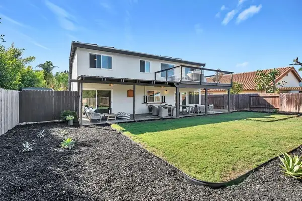 377 N Willowspring Drive, Encinitas, CA 92024