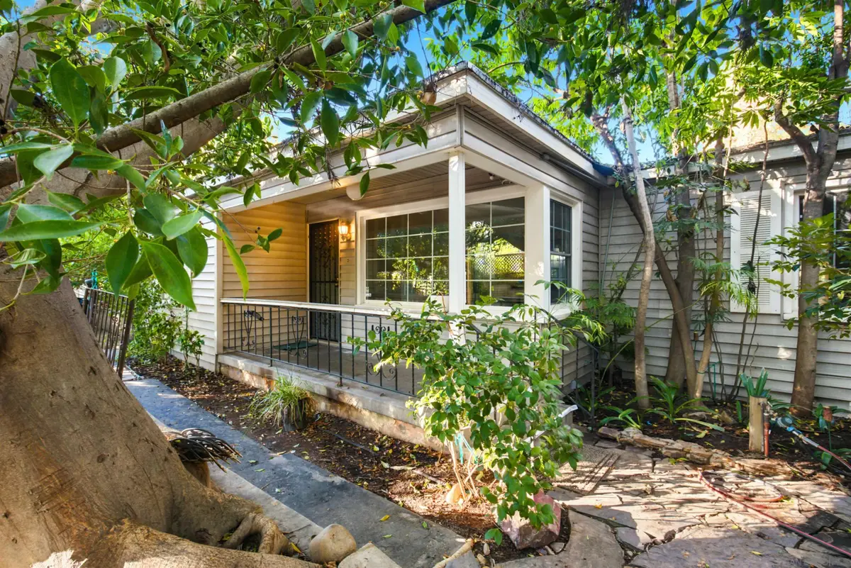 10810 Fuerte Dr., La Mesa, CA 91941 - #1