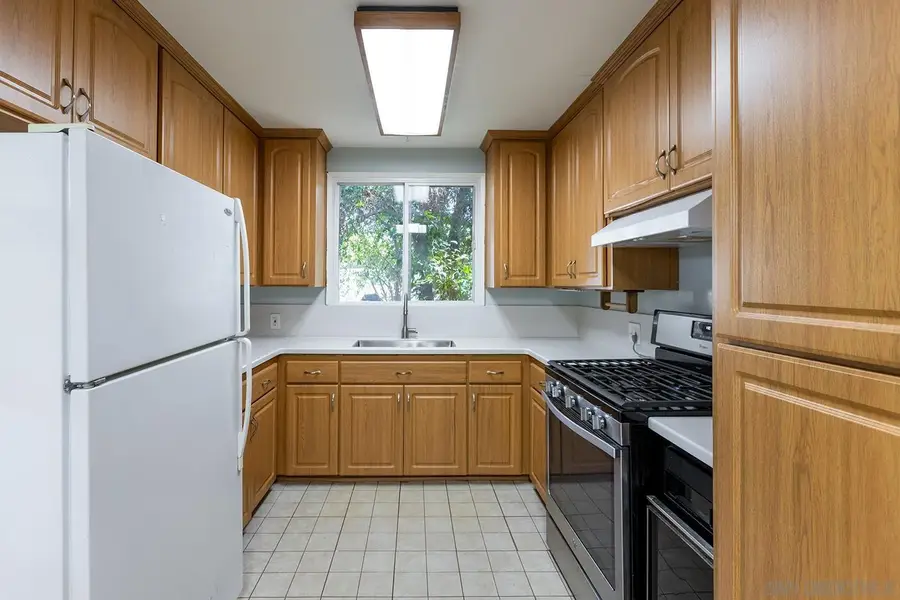 10810 Fuerte Dr., La Mesa, CA 91941 - #3