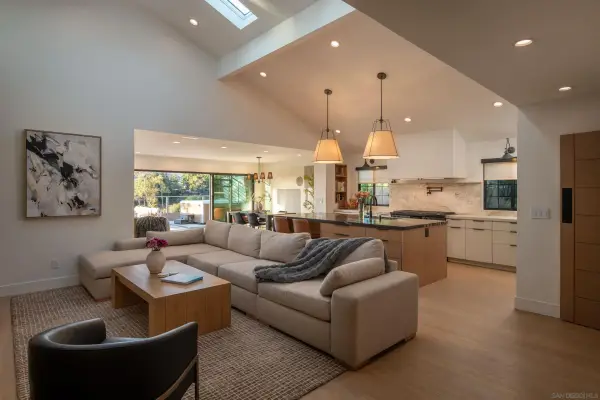 5876 Highplace Dr, San Diego, CA 92120