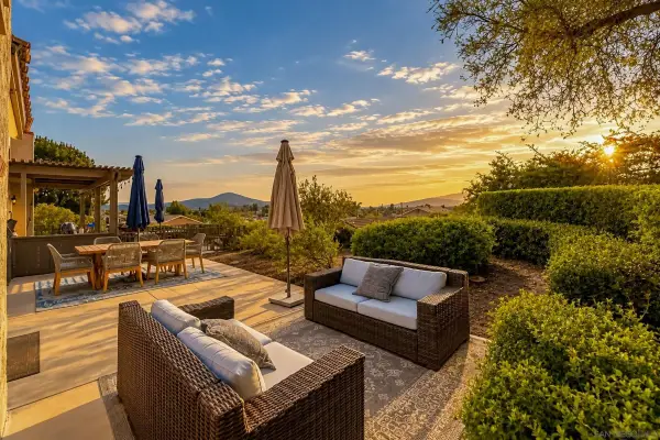 1318 Gary Ln, Escondido, CA 92026