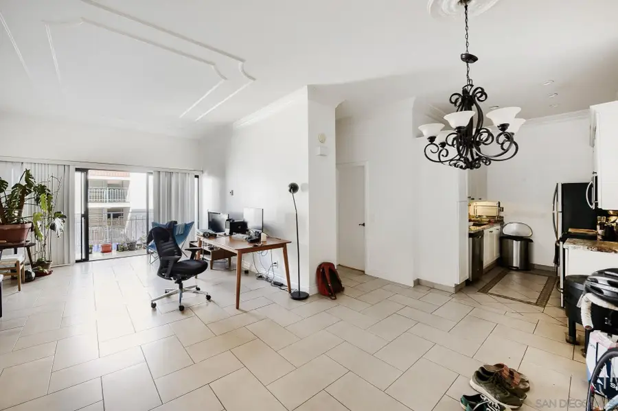 8328 Regents Rd #2F, San Diego, CA 92122 - #2