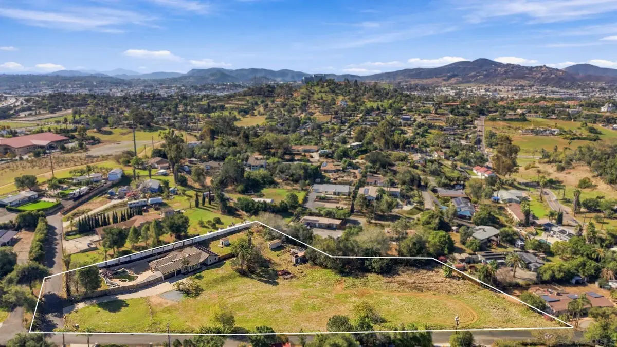 1515 Via Paloma, Escondido, CA 92026 - #1