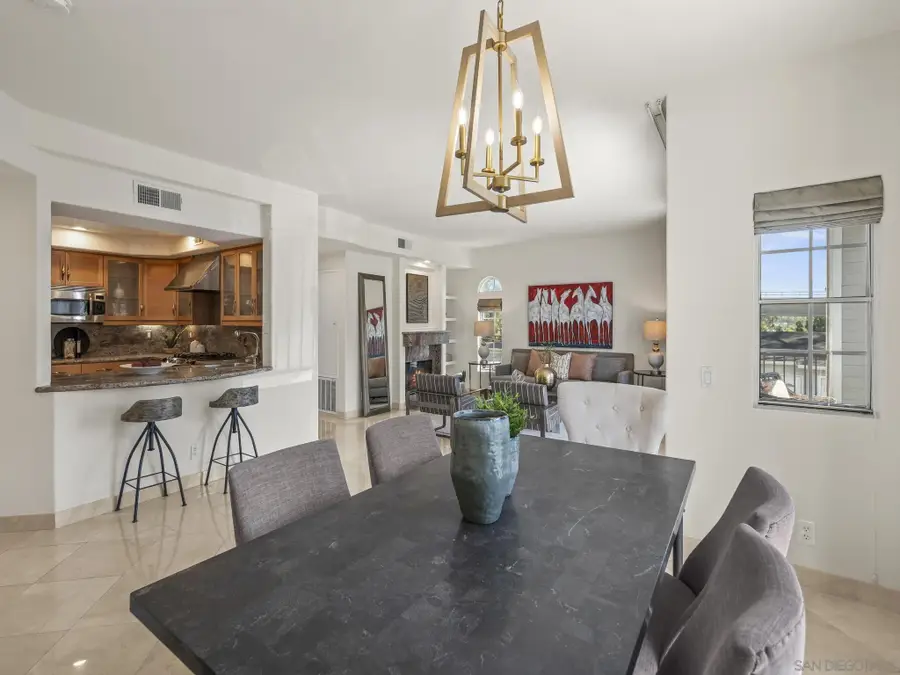 8635 Via Mallorca #D, La Jolla, CA 92037 - #2