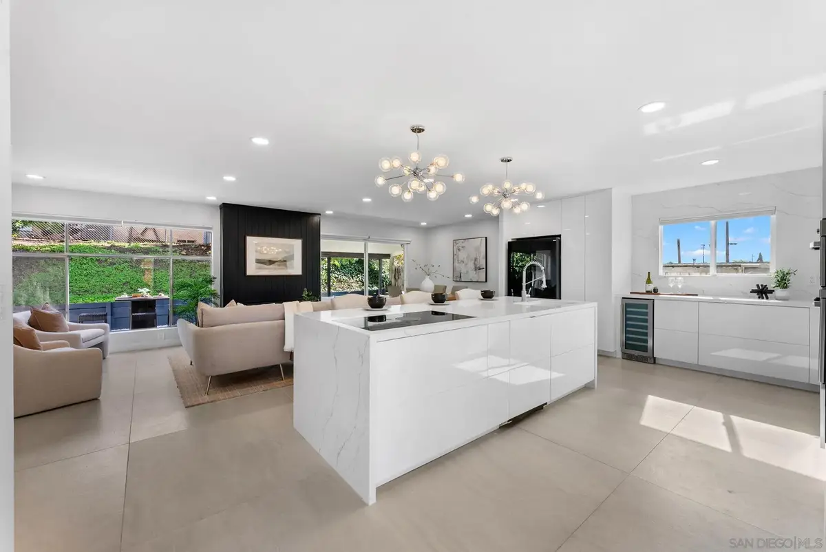 6725 Boulder Lake Ave, San Diego, CA 92119 - Image #1