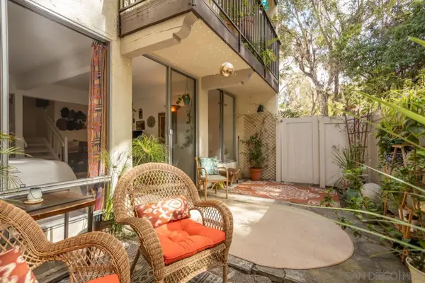 2412 Altisma Way #D, Carlsbad, CA 92009