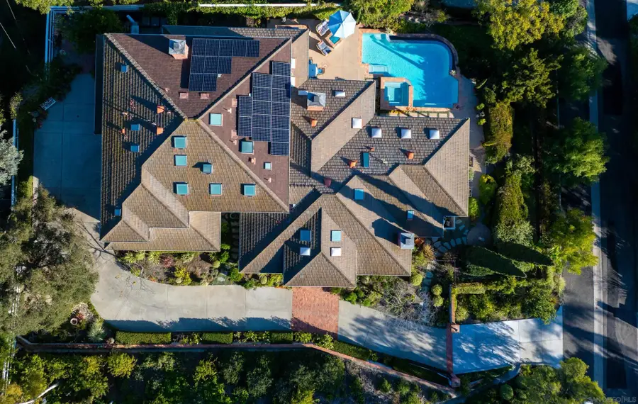 516 Whisper Wind Dr, Encinitas, CA 92024 - Image #3