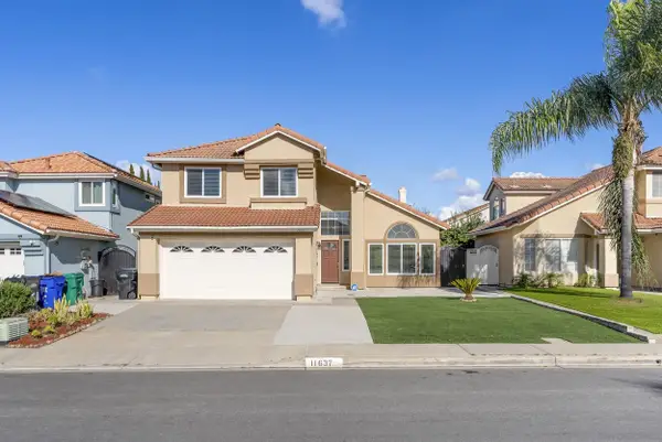 11637 Thomas Hayes Ln, San Diego, CA 92126