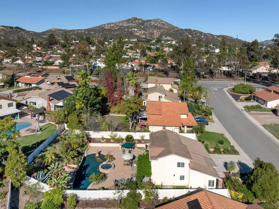 14274 Woodcreek Rd, Poway, CA 92064 - Image #2