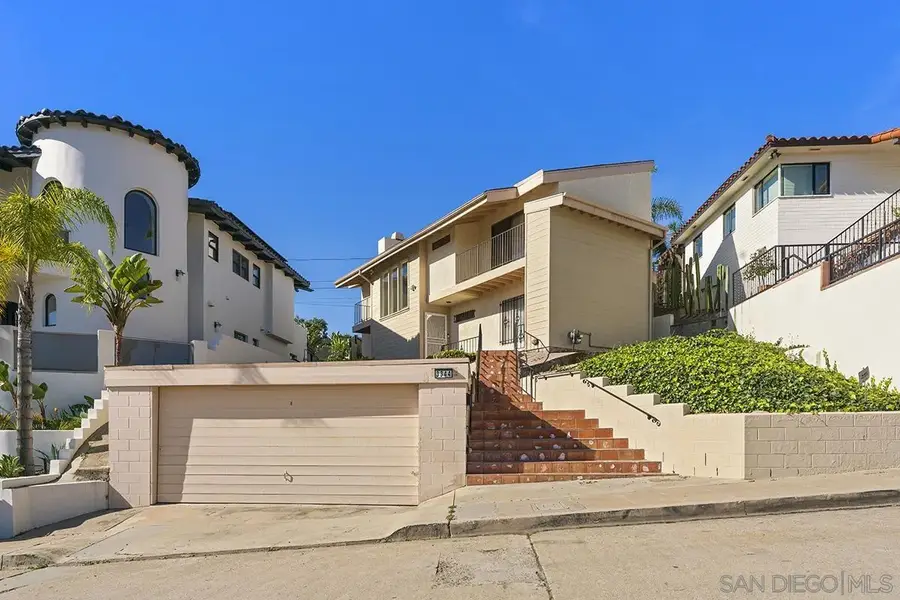 3344 Goldfinch, San Diego, CA 92103 - Image #2