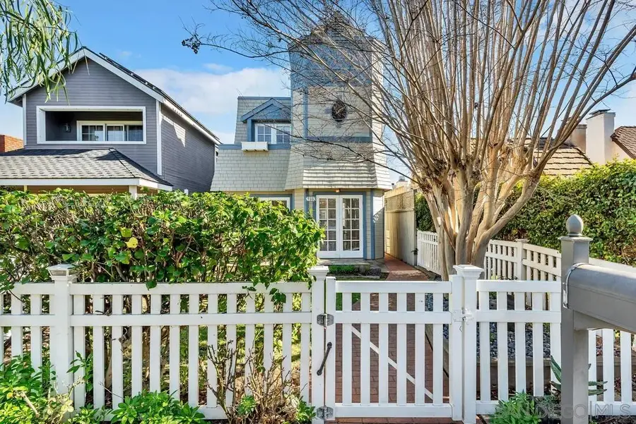 733 H Avenue, Coronado, CA 92118 - Image #3