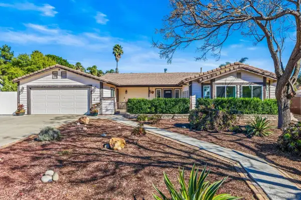 16319 Scarbery Rd, Ramona, CA 92065