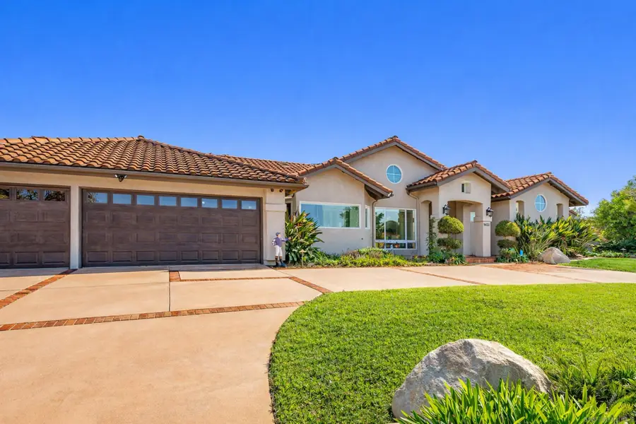 1427 Buckskin Dr, Escondido, CA 92029 - Image #2