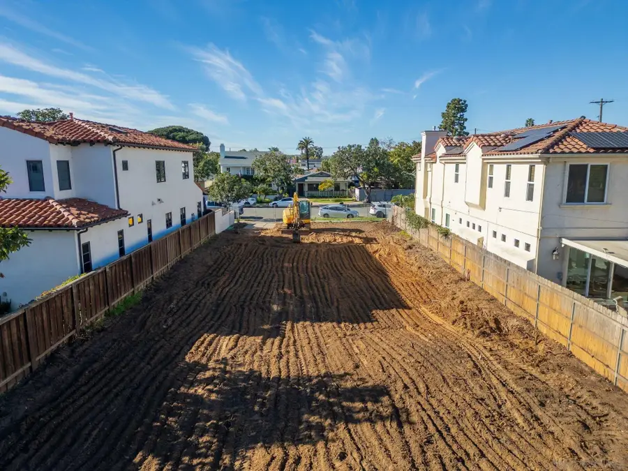 711 H Avenue #23 & 24, Coronado, CA 92118 - Image #2