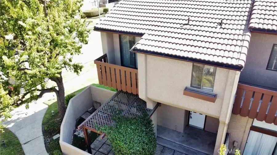 2425 Chandler #4, Simi Valley, CA 90365 - Image #2