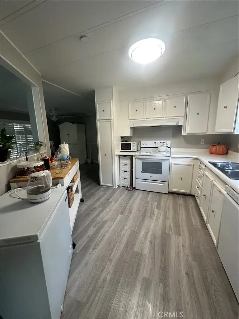 24303 Woolsey Canyon #51, Canoga Park, CA 91304 - Image #3