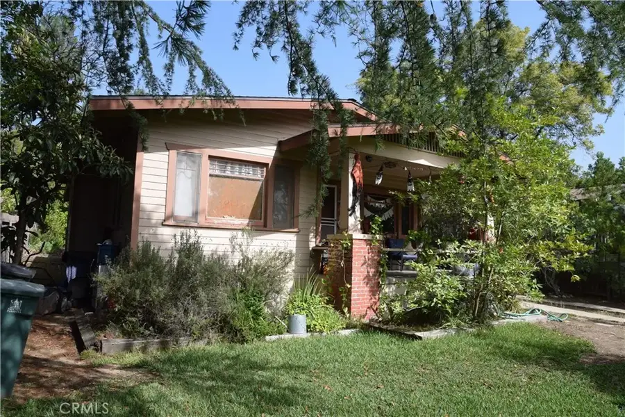 1247 E Topeka, Pasadena, CA 91104 - Image #2