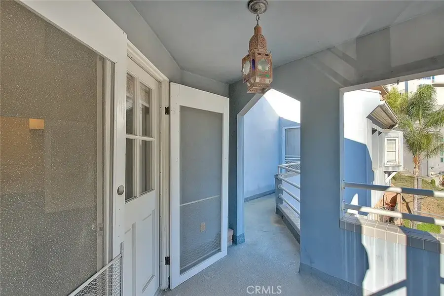 6423 Deep Dell, Hollywood, CA 90068 - Image #2