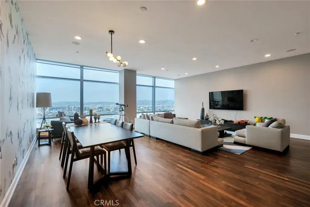 900 W Olympic Boulevard #45F, Los Angeles, CA 90015 - Image #1