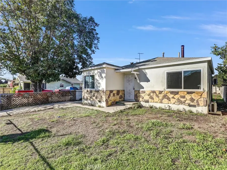 639 E 105th, Los Angeles, CA 90002 - Image #2