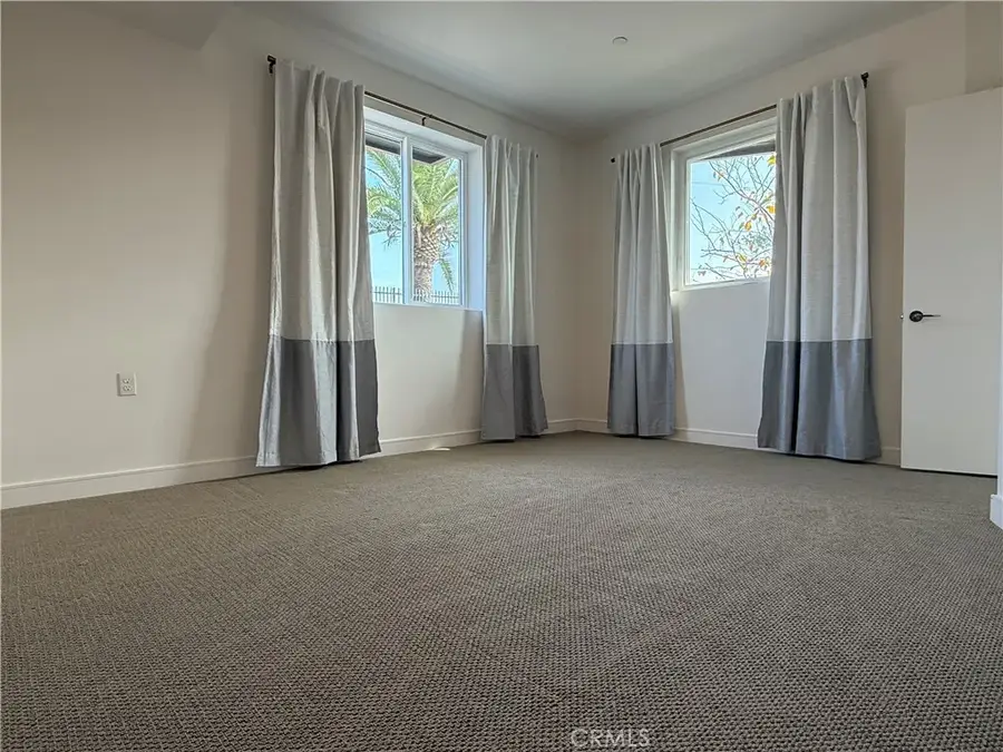 1025 White Knoll, Los Angeles, CA 90012 - Image #3