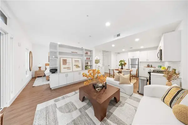 709 E Walnut Street #222, Pasadena, CA 91101