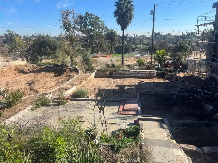 611 Erskine, Pacific Palisades, CA 90272 - Image #2