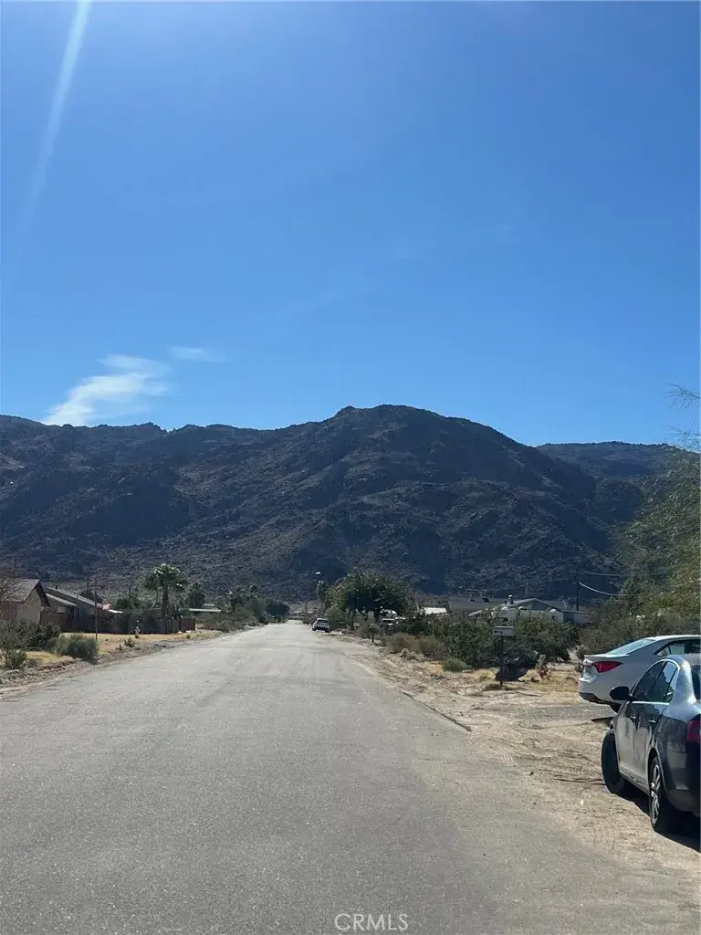 6582 Manzanita Ave, Twentynine Palms, CA 92277 - Image #3