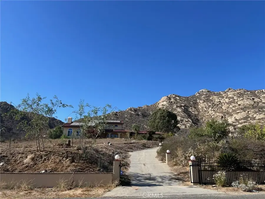 2005 Mt Vernon, Riverside, CA 92507 - Image #2