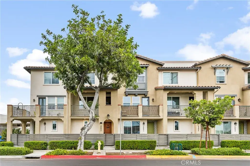 2560 Valentina Way #2, Commerce, CA 90040 - Image #1