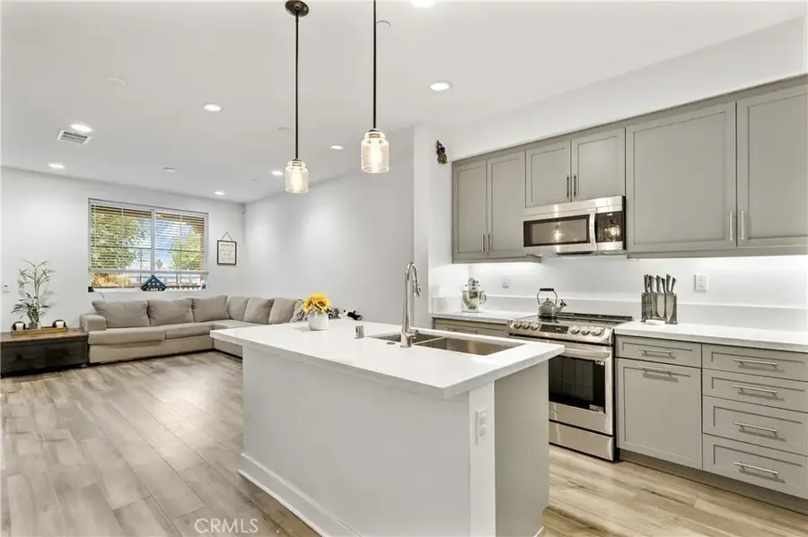 2560 Valentina Way #2, Commerce, CA 90040 - Image #3