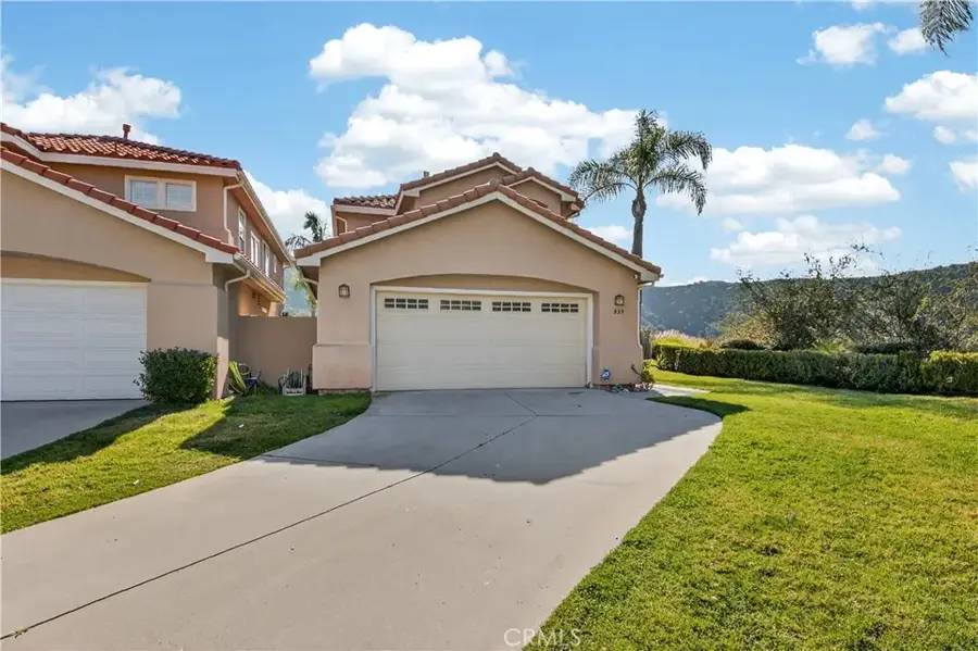 829 Calle La Primavera, Glendale, CA 91208 - Image #2