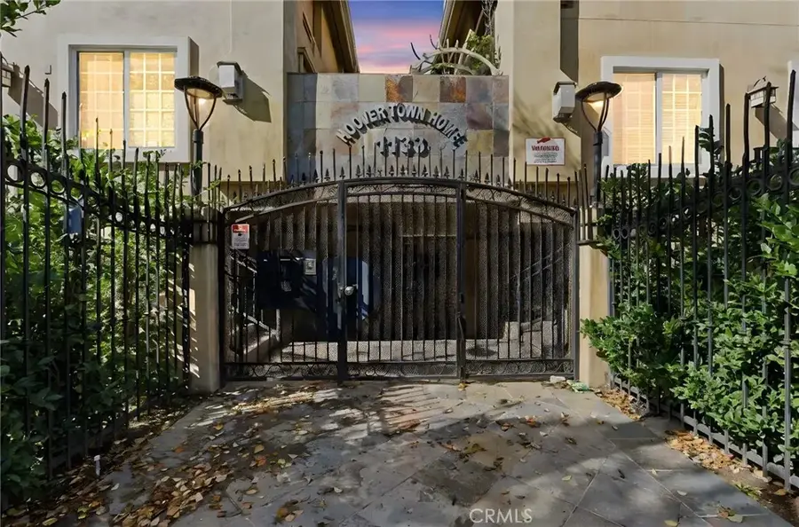 1133 S Hoover #416, Los Angeles, CA 90006 - #2