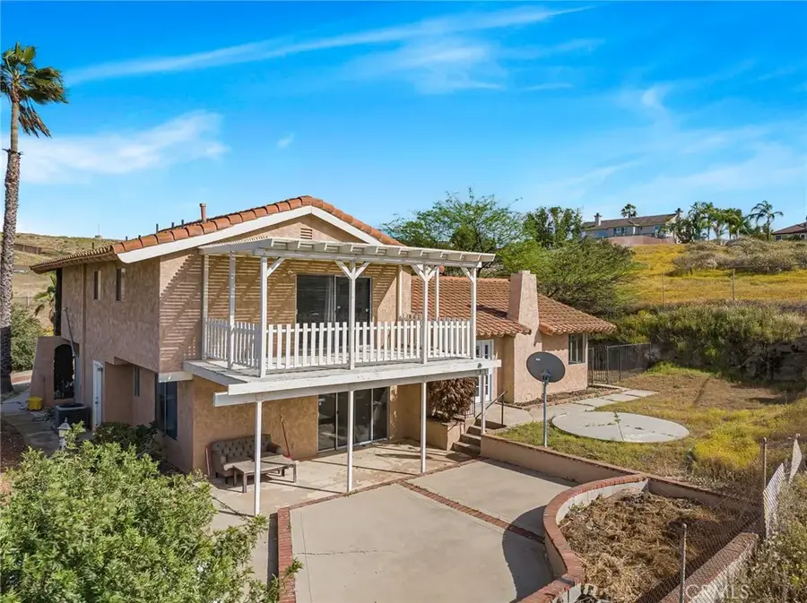 12285 Road Runner, Riverside, CA 92503 - #3