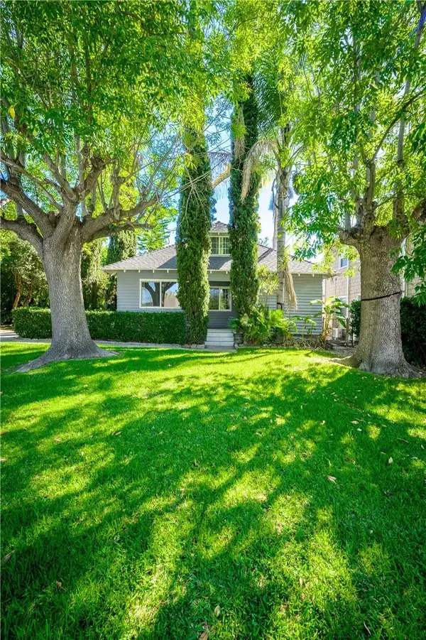892 S Marengo, Pasadena, CA 91106