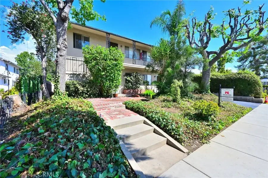 1757 E Villa Street, Pasadena, CA 91106 - #2